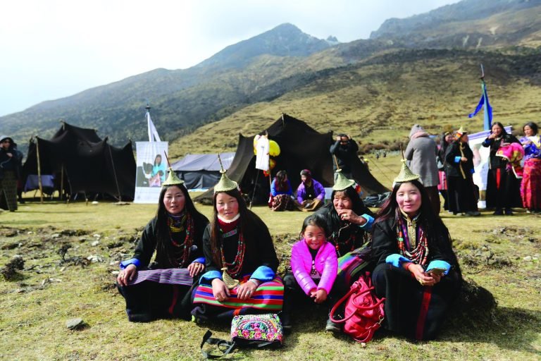 Laya Gasa Trek